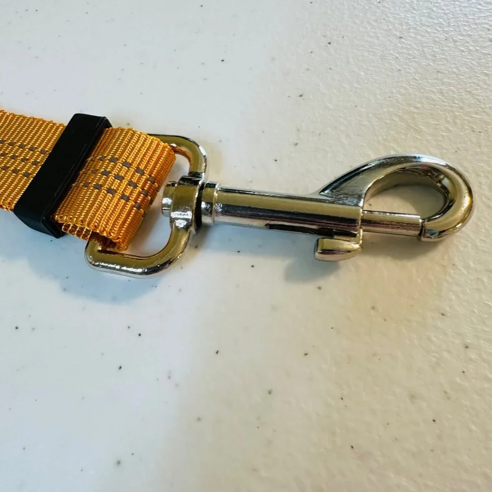 Set of 2 Adjustable Dog Seat Belt Harness Leash With Safety Buckle and Clip